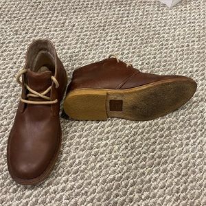 Men’s brown leather Ugg boots, size 11.5